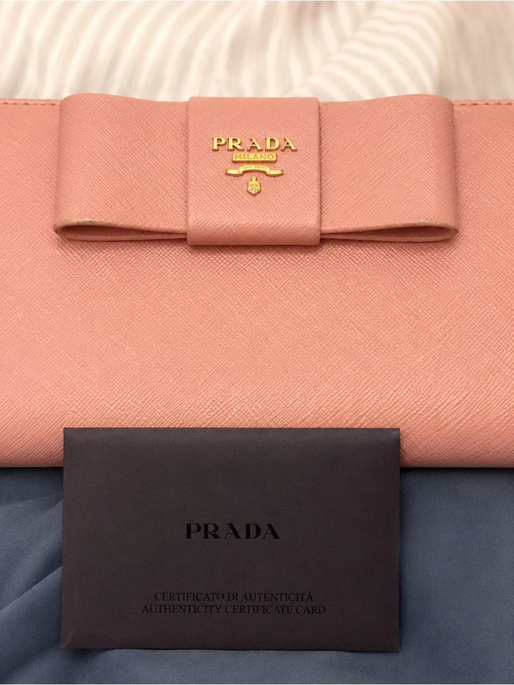 Prada Pink Saffiano Leather Bow zip around wallet with Gold Logo - Picture 1 of 1